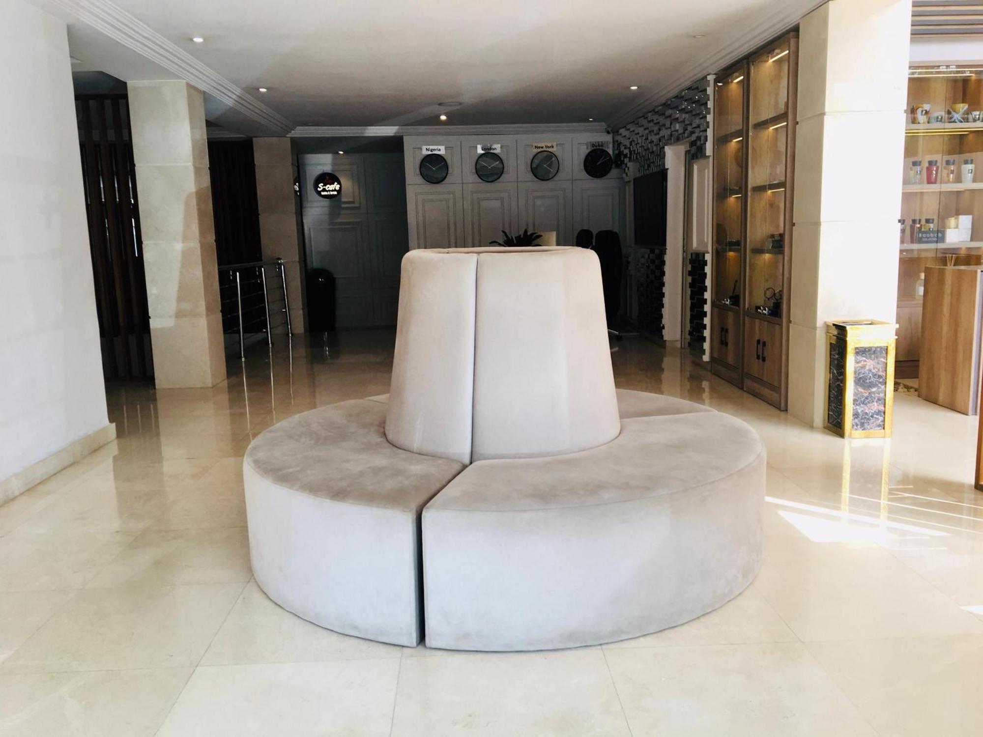 Summerset Continental Hotel Maitama By T E L E Hospitality Abuja Dış mekan fotoğraf